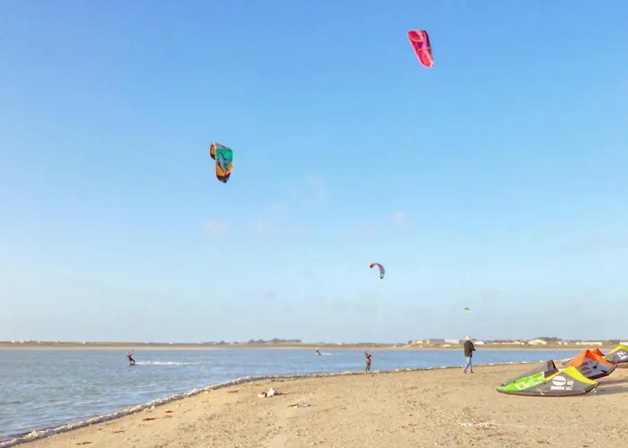 3 Bedroom Beautiful In Casa vacanze