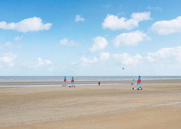 3 Bedroom Beautiful In Holiday home